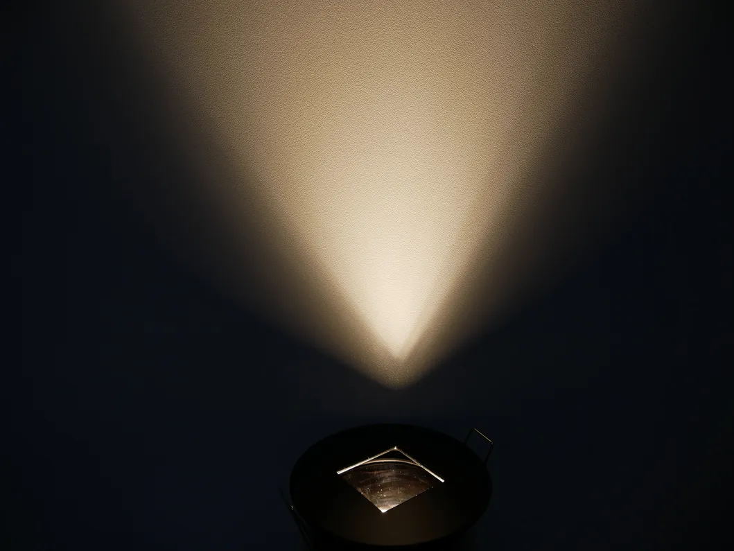 Aluminum LED Halogen Round Square Trumpet Recessed MR16 GU10 Spotlight Downlight Housing