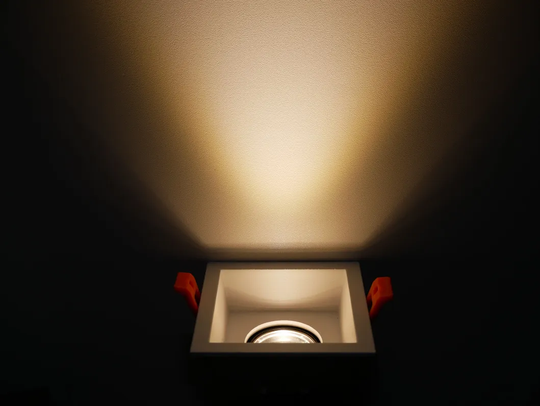 Aluminum MR16 GU10 LED Halogen Square Recessed Housing Trim Ceiling Light Spotlight Fixture Downlight